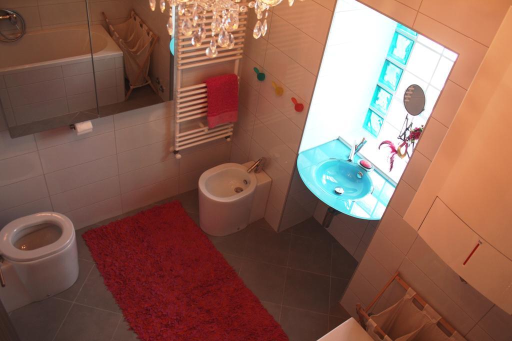 Orange Cube Apartment Rijeka Chambre photo